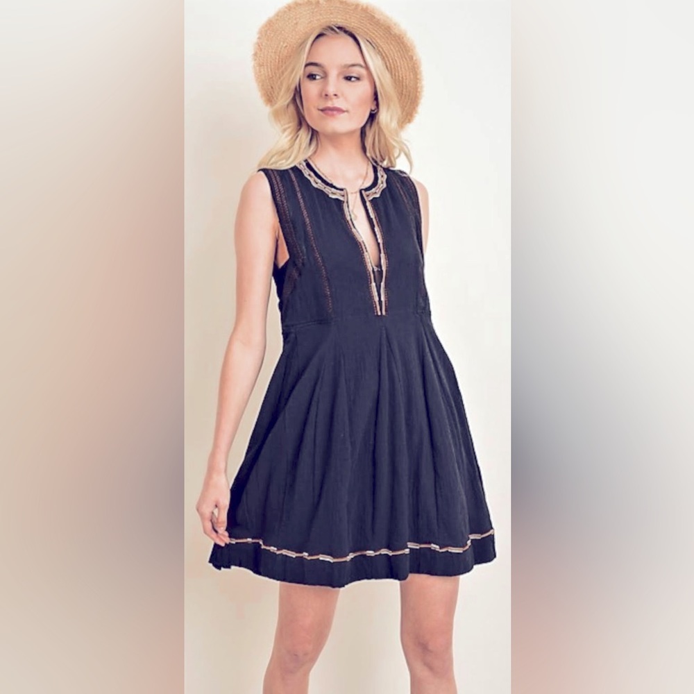 Reset by Jane Woven Navy Sleeveless Embroidered Marseilles Mini Dress